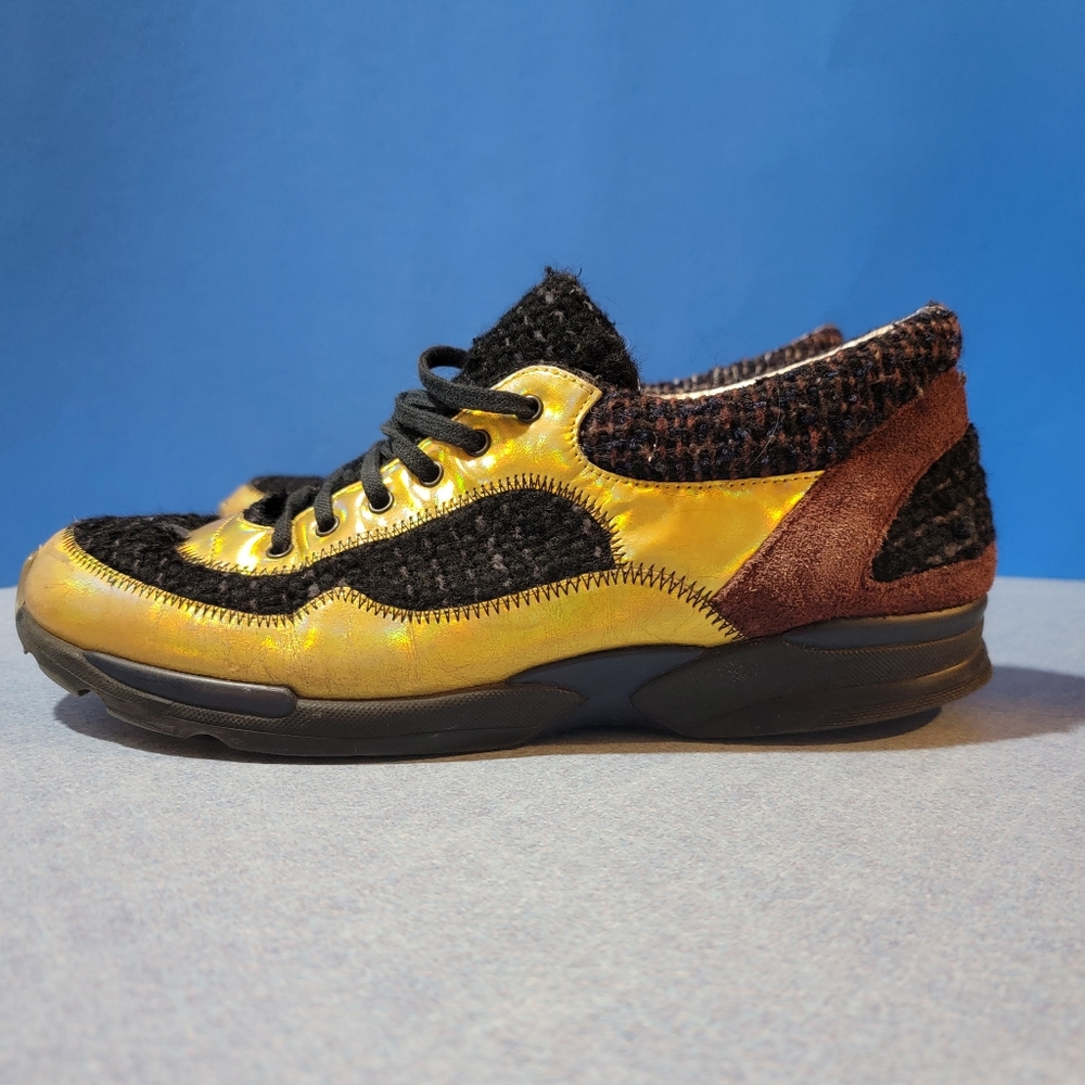 Chanel G30442 Sneakers Tweed Leather Gold Red Sz 40 Designer Shoes Made In Italy